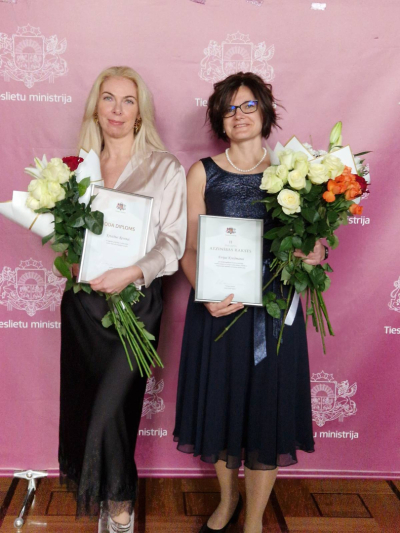 Kristīne Revina un Evija Kreišmane