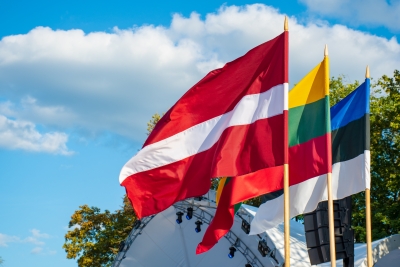 Baltijas valstu karogi