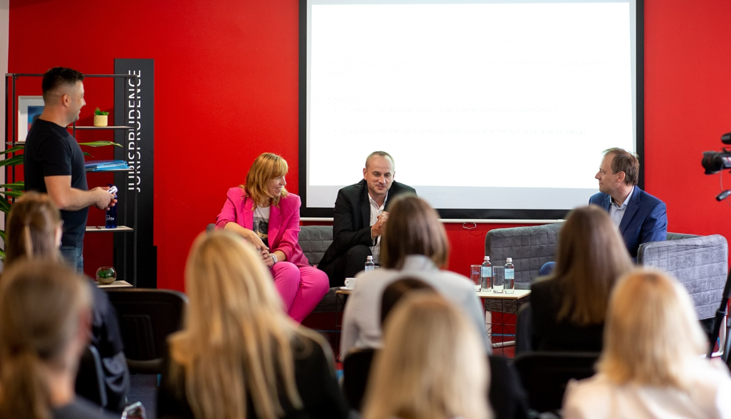 Tikšanās "Turībā"